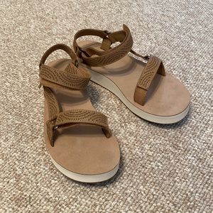 TEVA- Midform Geometric Sandals, Sand, Womens size 10